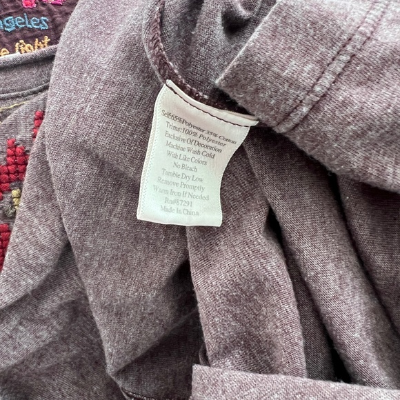 JW Los Angeles Embroidered Top - Picture 2 of 5